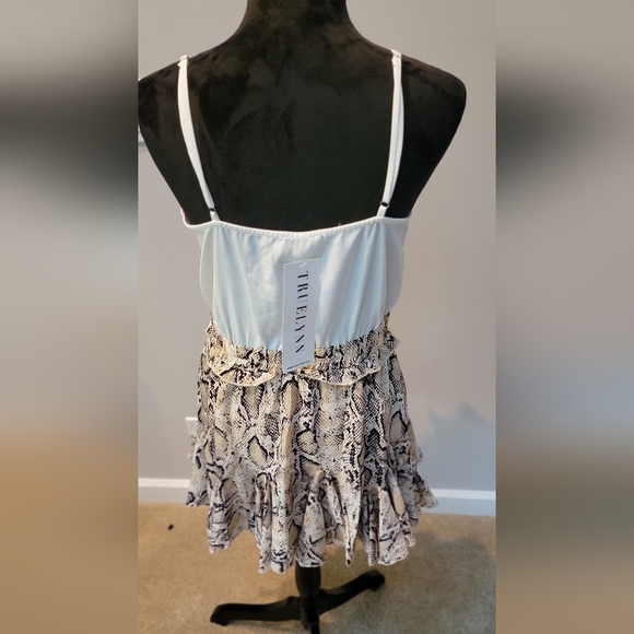 NEW MainStrip ROMPER DRESS * Santura Snake Print Ruffle Large NWT - Picture 12 of 16